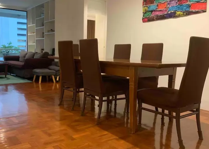 Trinity Classic 3br Location Lejlighed Bangkok