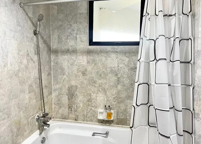 Trinity Classic 3br Location Lejlighed