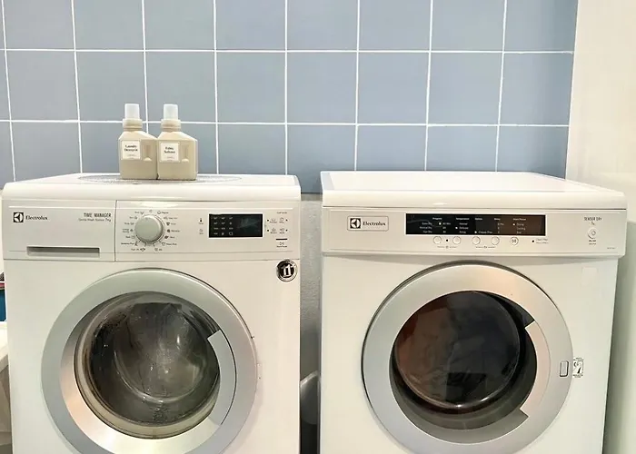 Trinity Classic 3br Location *