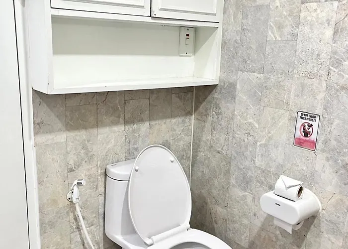 Trinity Classic 3br Location Lejlighed Bangkok
