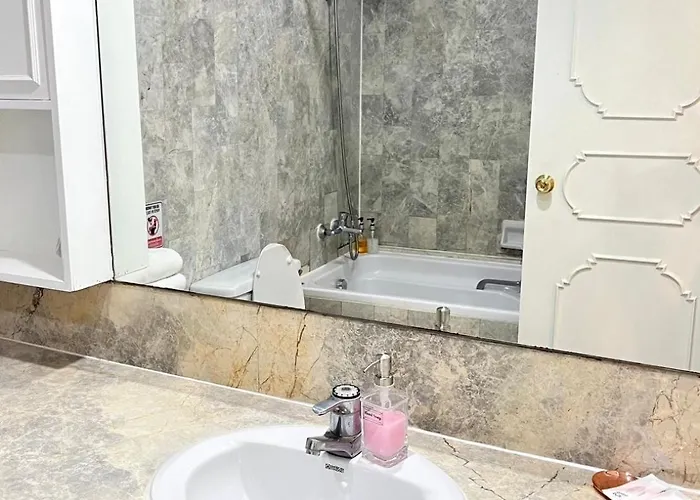 Lejlighed Trinity Classic 3br Location *